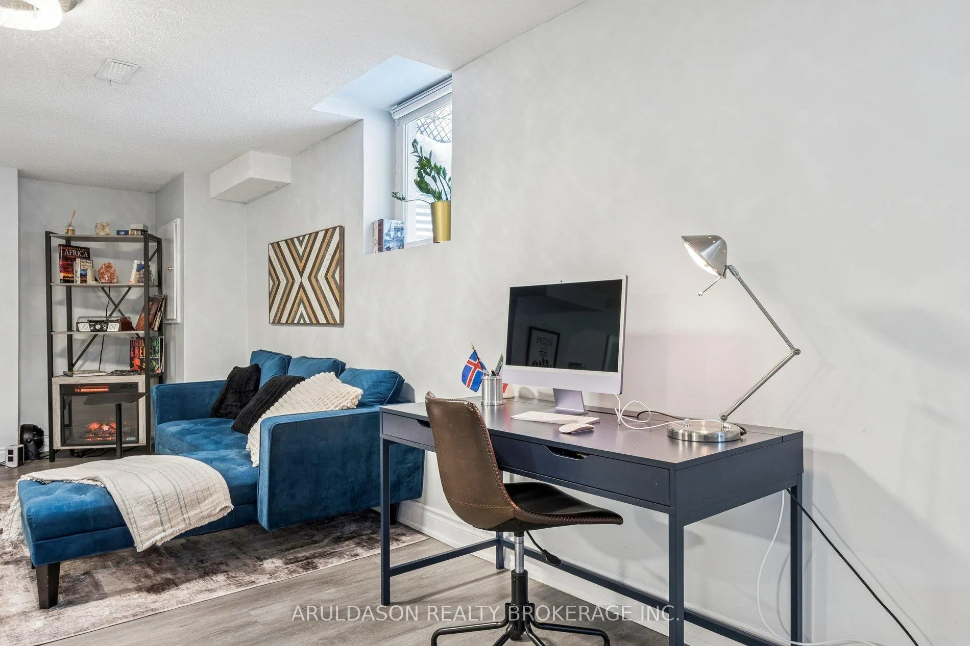 Photo 36 of 3 Booth Crescent, Ajax, Central — HOMEH