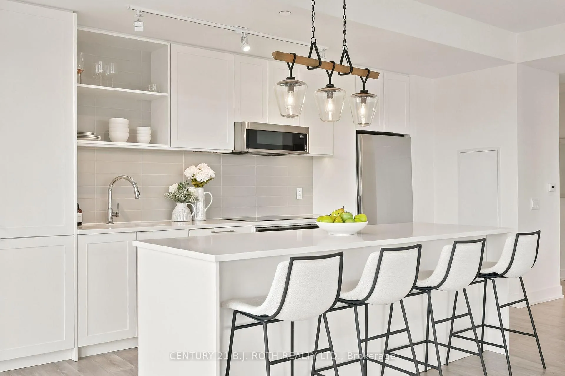 Photo 12 of Unit 301, 185 Dunlop Street E, Barrie, City Centre — HOMEH