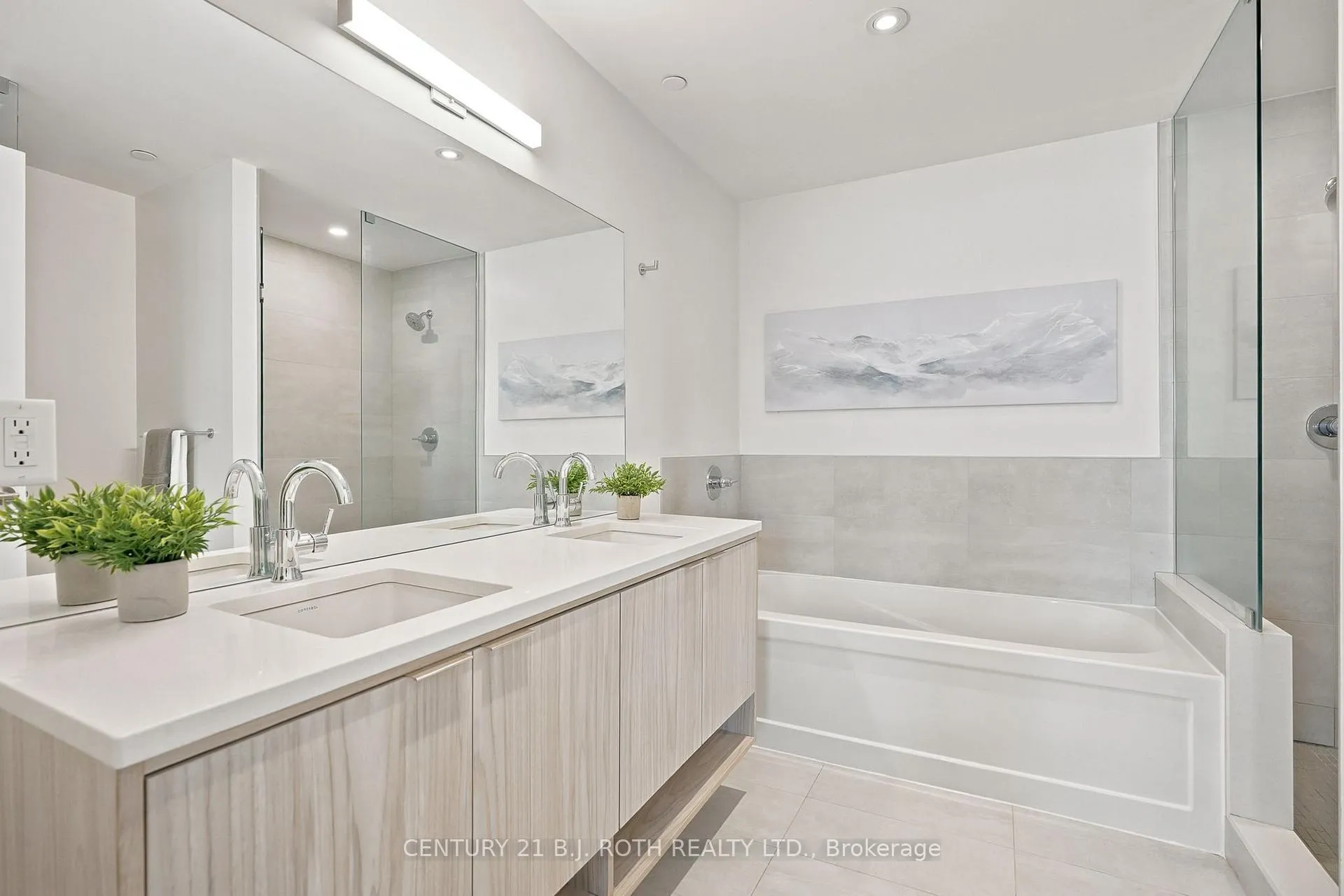 Photo 21 of Unit 301, 185 Dunlop Street E, Barrie, City Centre — HOMEH