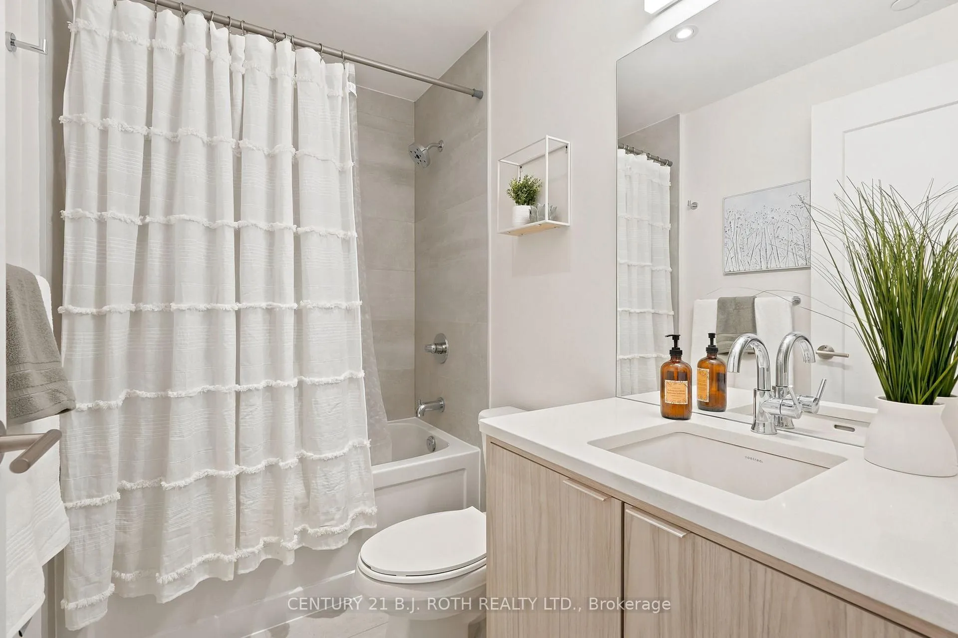 Photo 28 of Unit 301, 185 Dunlop Street E, Barrie, City Centre — HOMEH