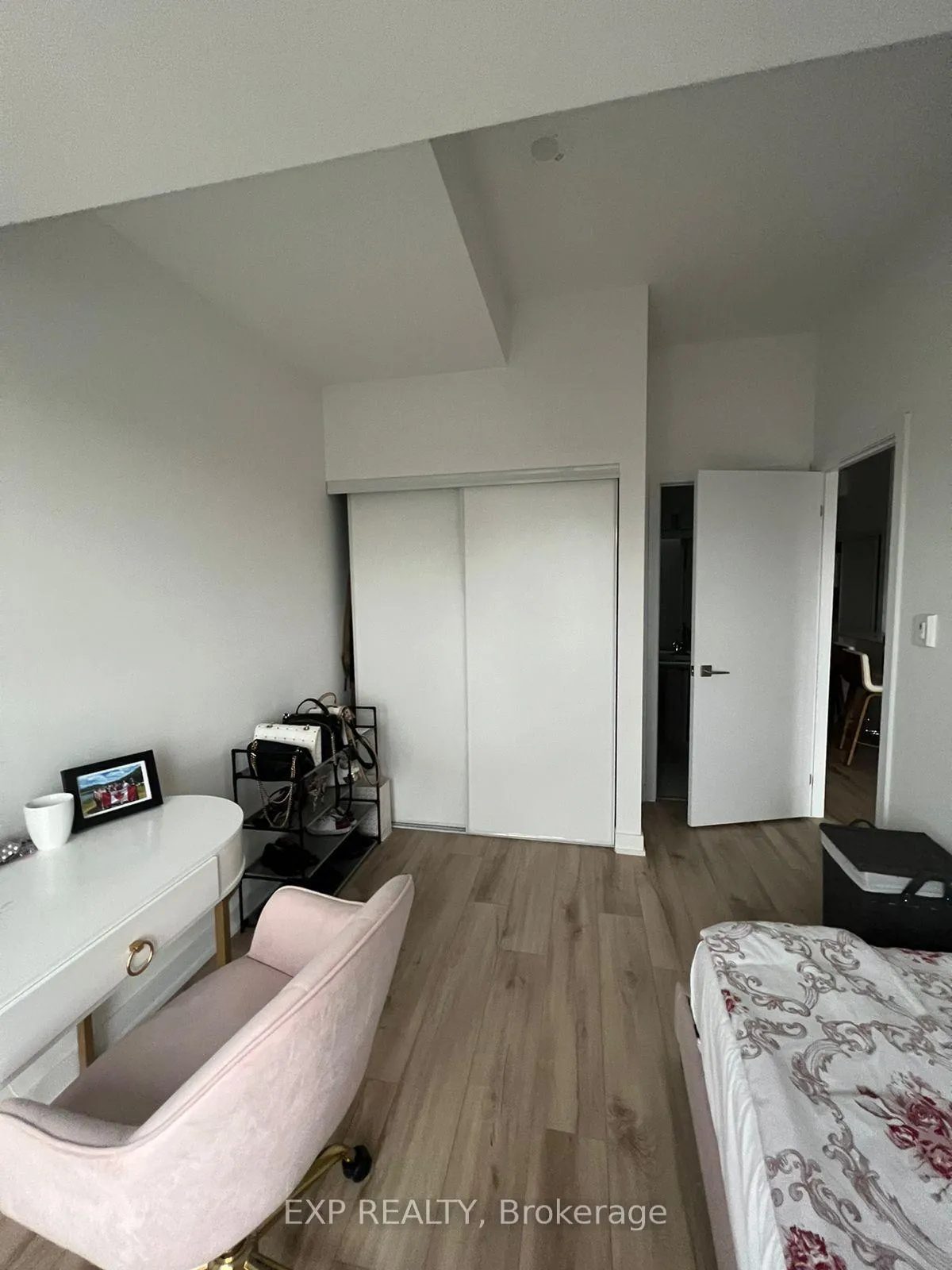 Photo 10 of Unit 703, 2433 Dufferin Street, North York, Briar Hill-Belgravia — HOMEH