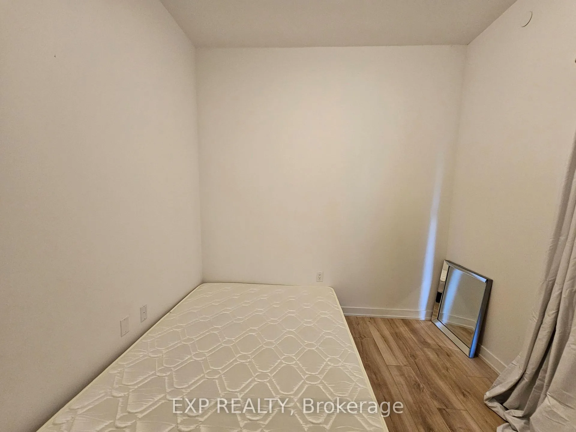 Photo 13 of Unit 703, 2433 Dufferin Street, North York, Briar Hill-Belgravia — HOMEH