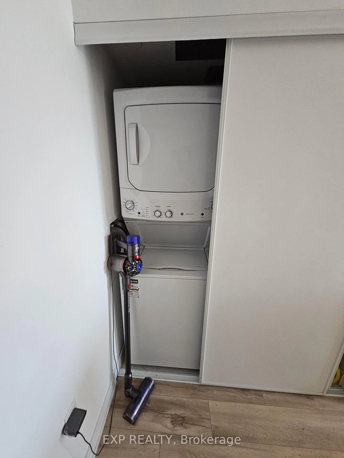 Photo 17 of Unit 703, 2433 Dufferin Street, North York, Briar Hill-Belgravia — HOMEH