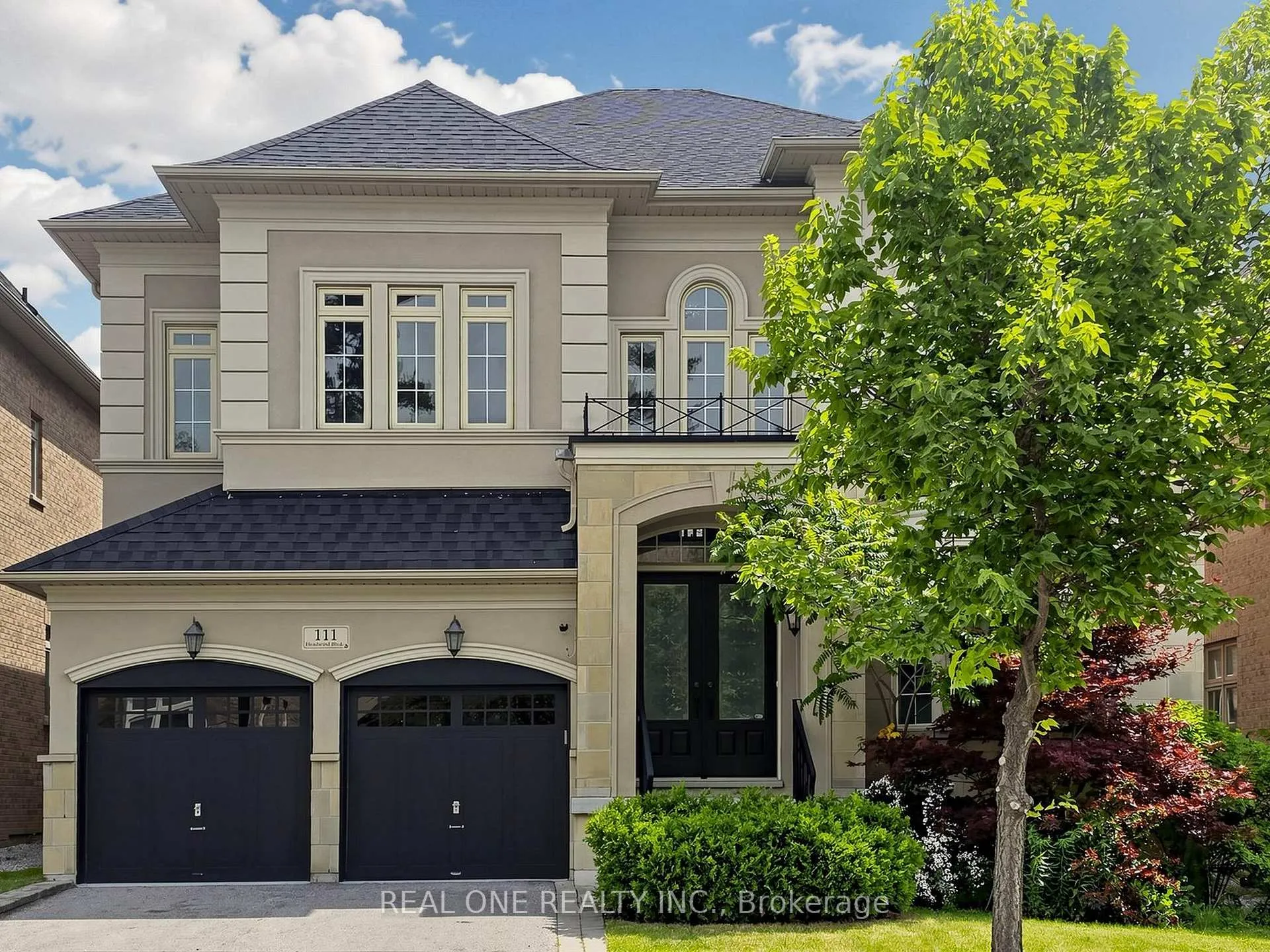 Front of 111 Headwind Boulevard