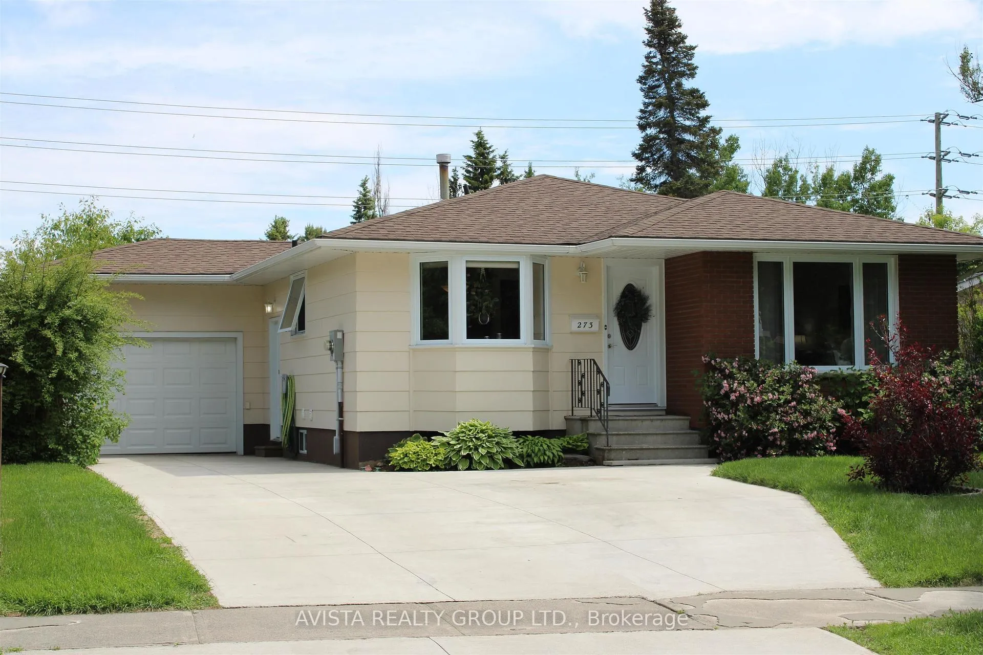 Photo 2 of 273 Fairbank PL, Thunder Bay, River Terrace — HOMEH