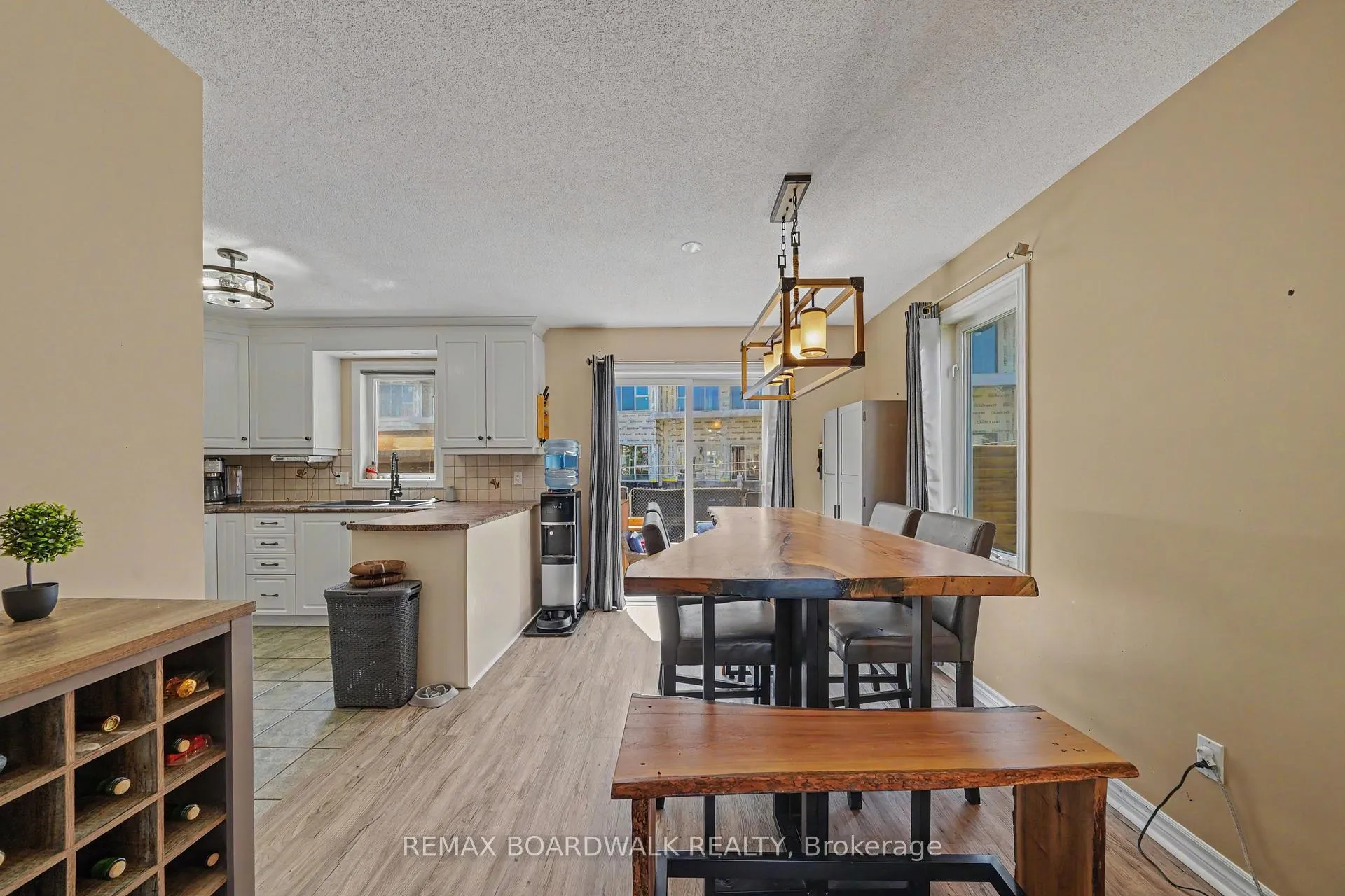 Photo 10 of 38 Roger Crescent, Casselman, Casselman — HOMEH