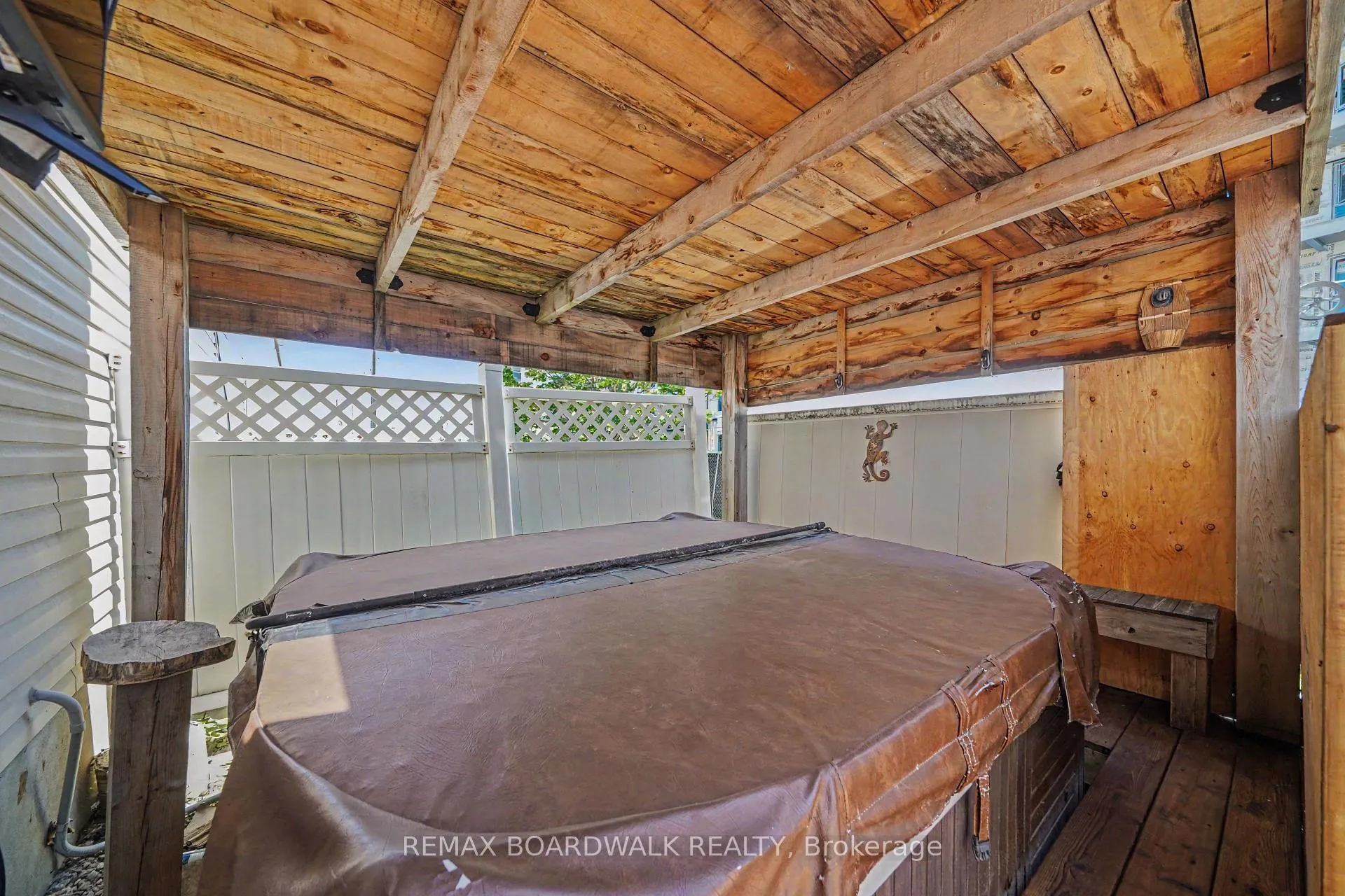 Photo 27 of 38 Roger Crescent, Casselman, Casselman — HOMEH