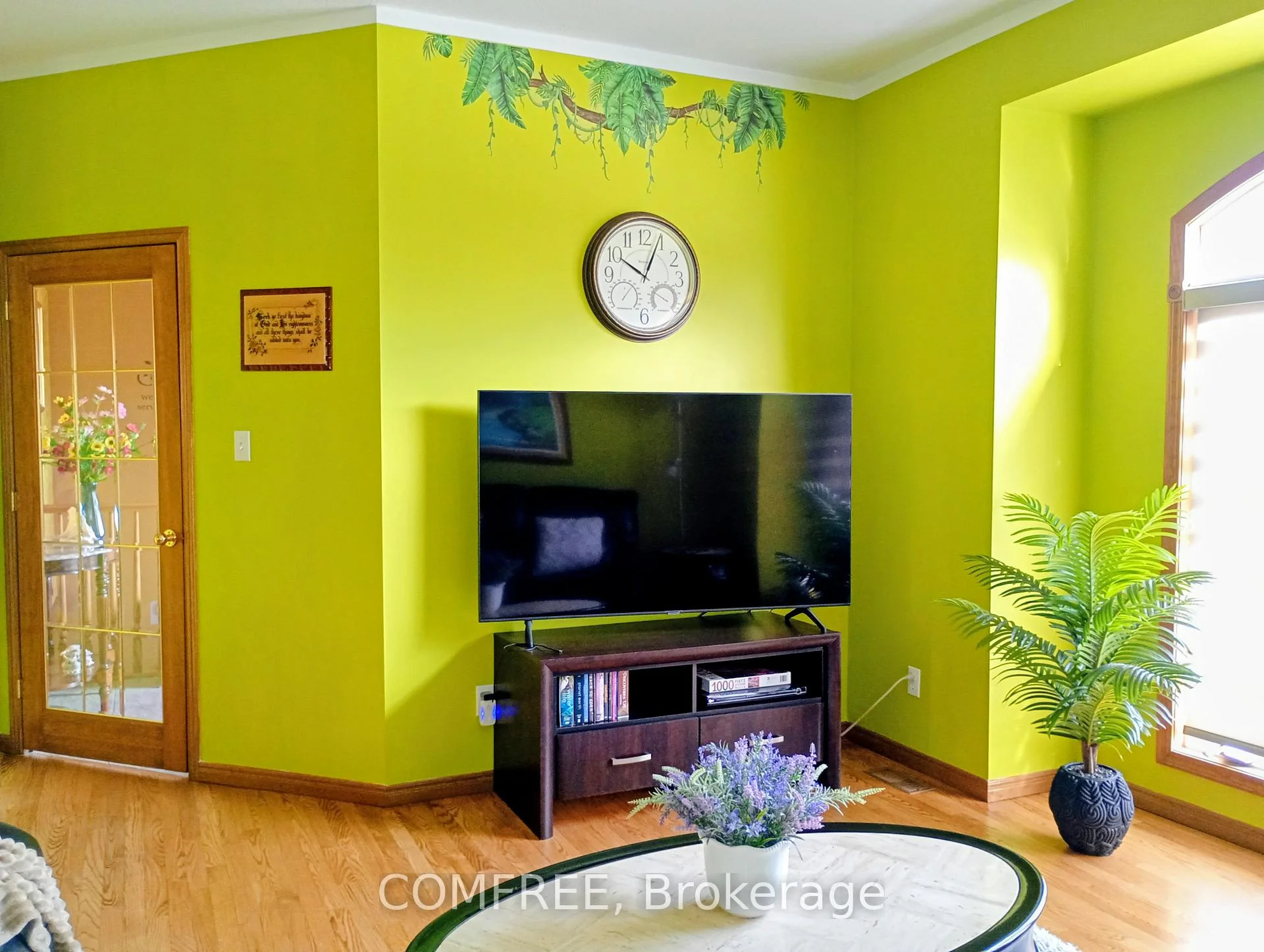 Photo 5 of 35 Tanya Drive, Southwest Middlesex, Glencoe — HOMEH