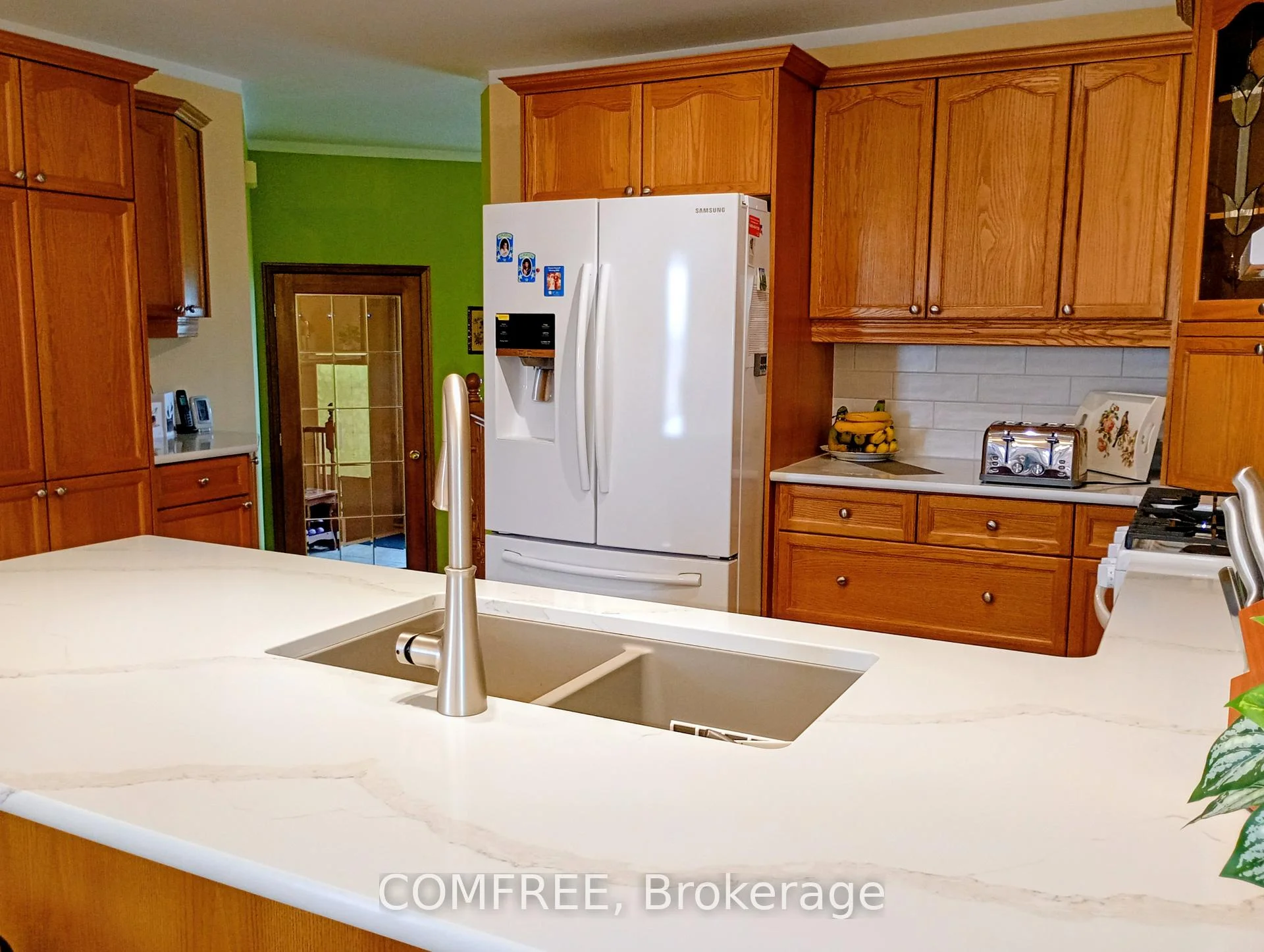 Photo 8 of 35 Tanya Drive, Southwest Middlesex, Glencoe — HOMEH