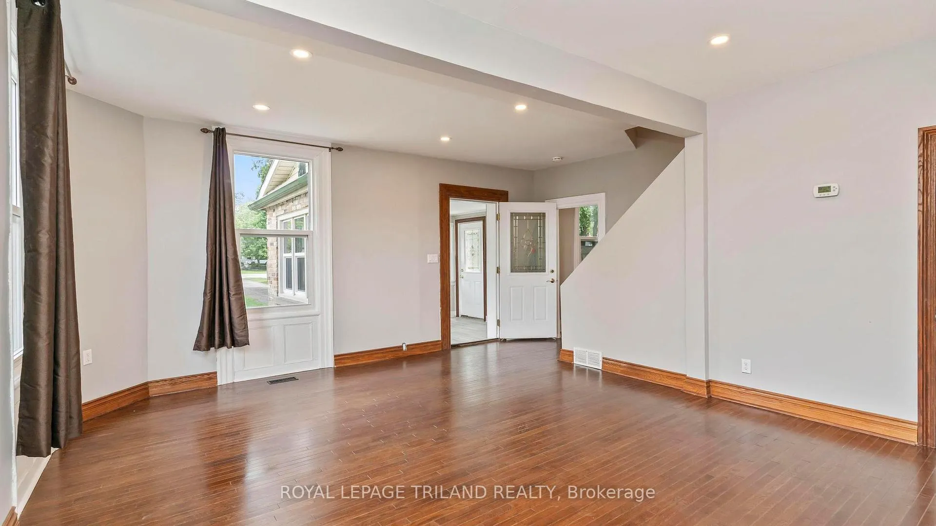 Photo 7 of 50 Fairview Avenue, St. Thomas — HOMEH