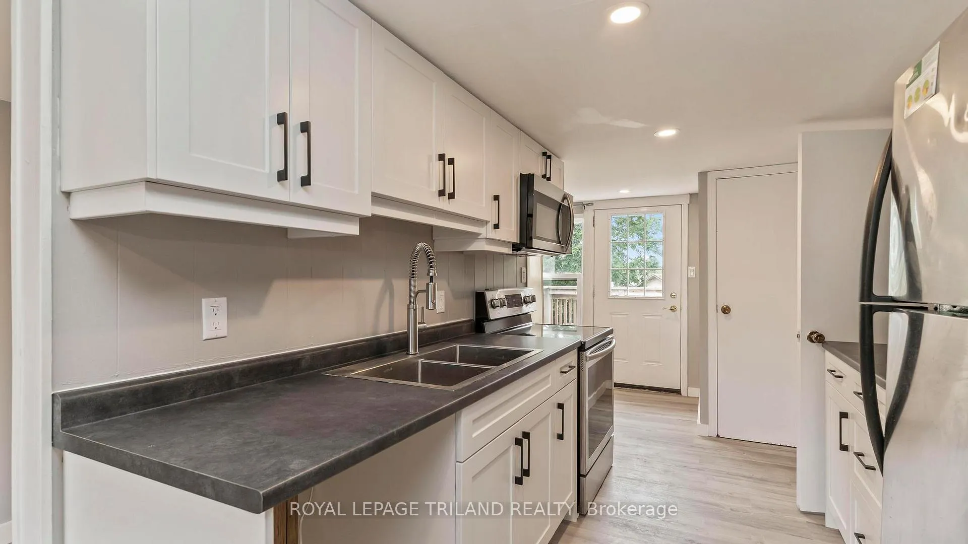Photo 45 of 50 Fairview Avenue, St. Thomas — HOMEH