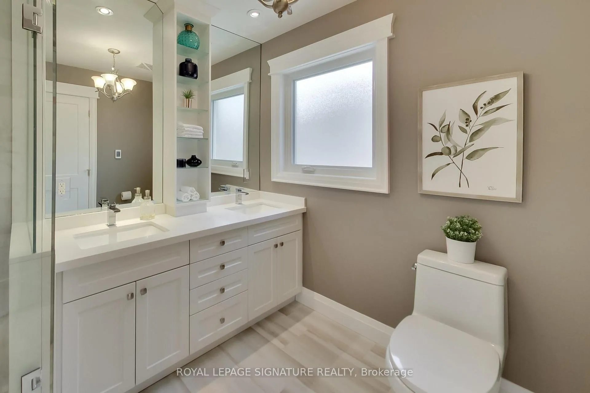 Photo 11 of 14 Stanley Street, Barrie, East Bayfield — HOMEH