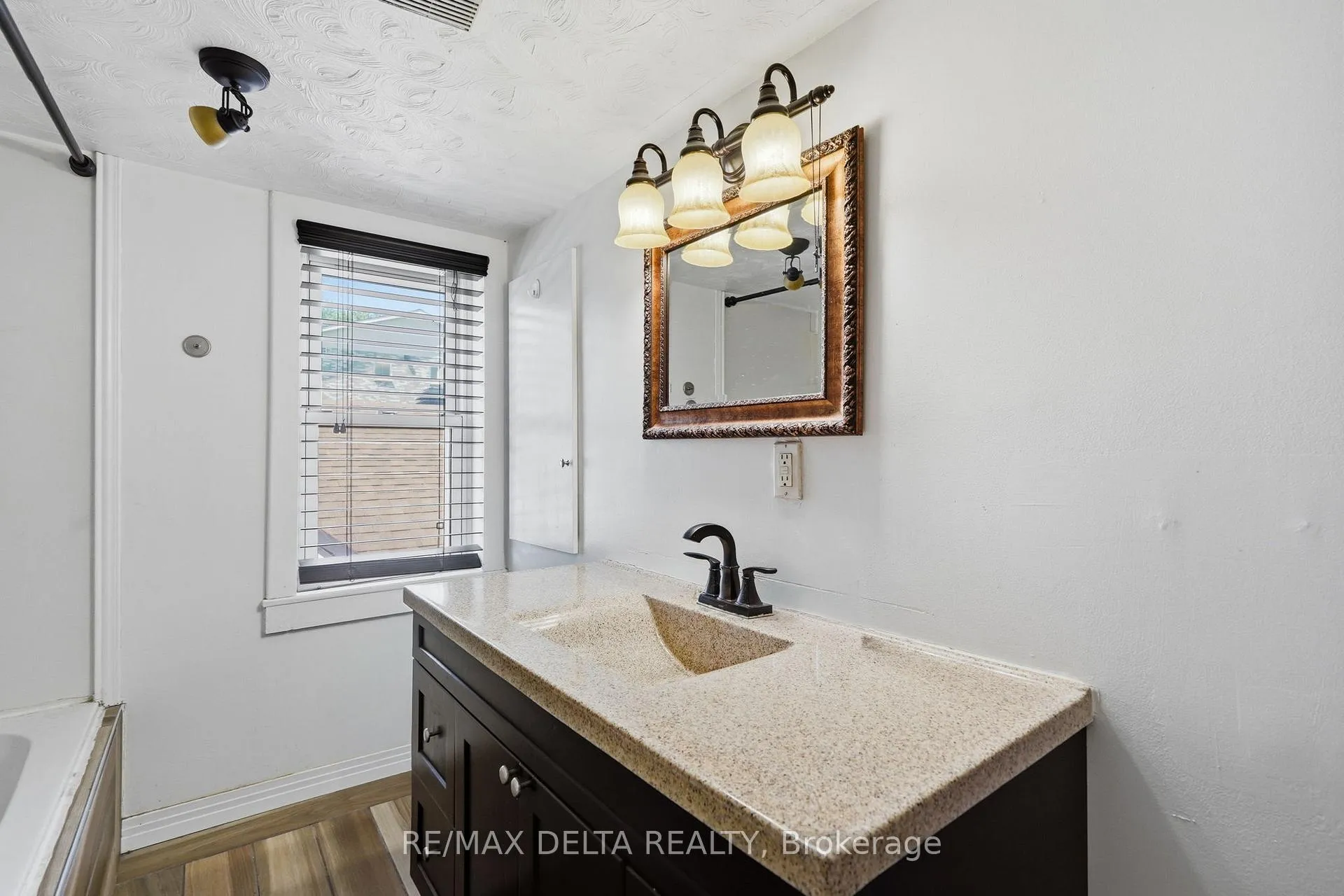 Photo 20 of 49 Lochiel Street E, North Glengarry, Alexandria — HOMEH