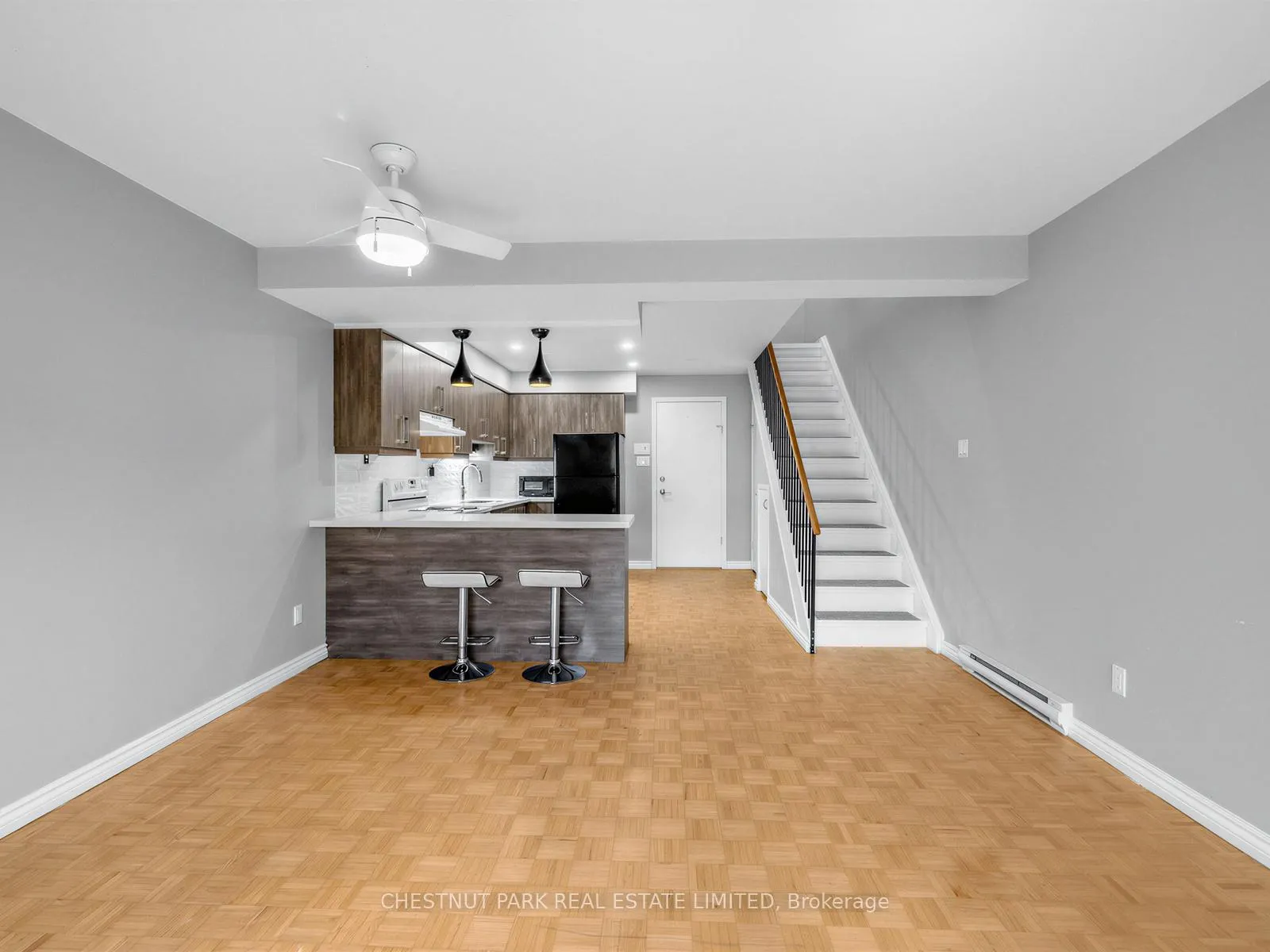 Photo 6 of Unit 3, 880 Broadview Avenue, Toronto, Playter Estates-Danforth — HOMEH