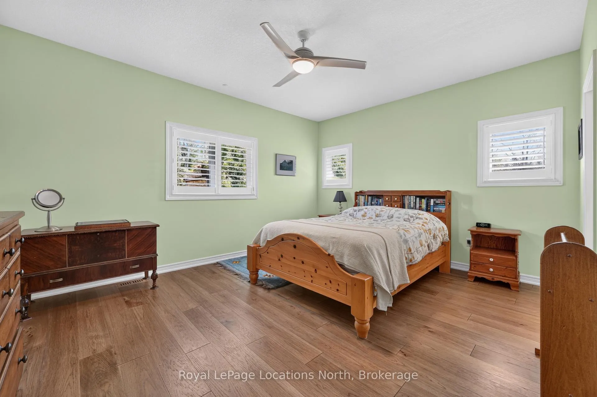 Photo 32 of 47 Chamberlain Crescent, Collingwood — HOMEH