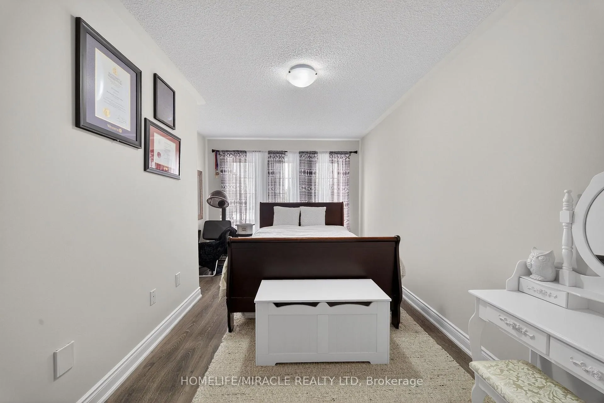 Photo 9 of 71 Roadmaster Lane, Brampton, Fletcher's Meadow — HOMEH