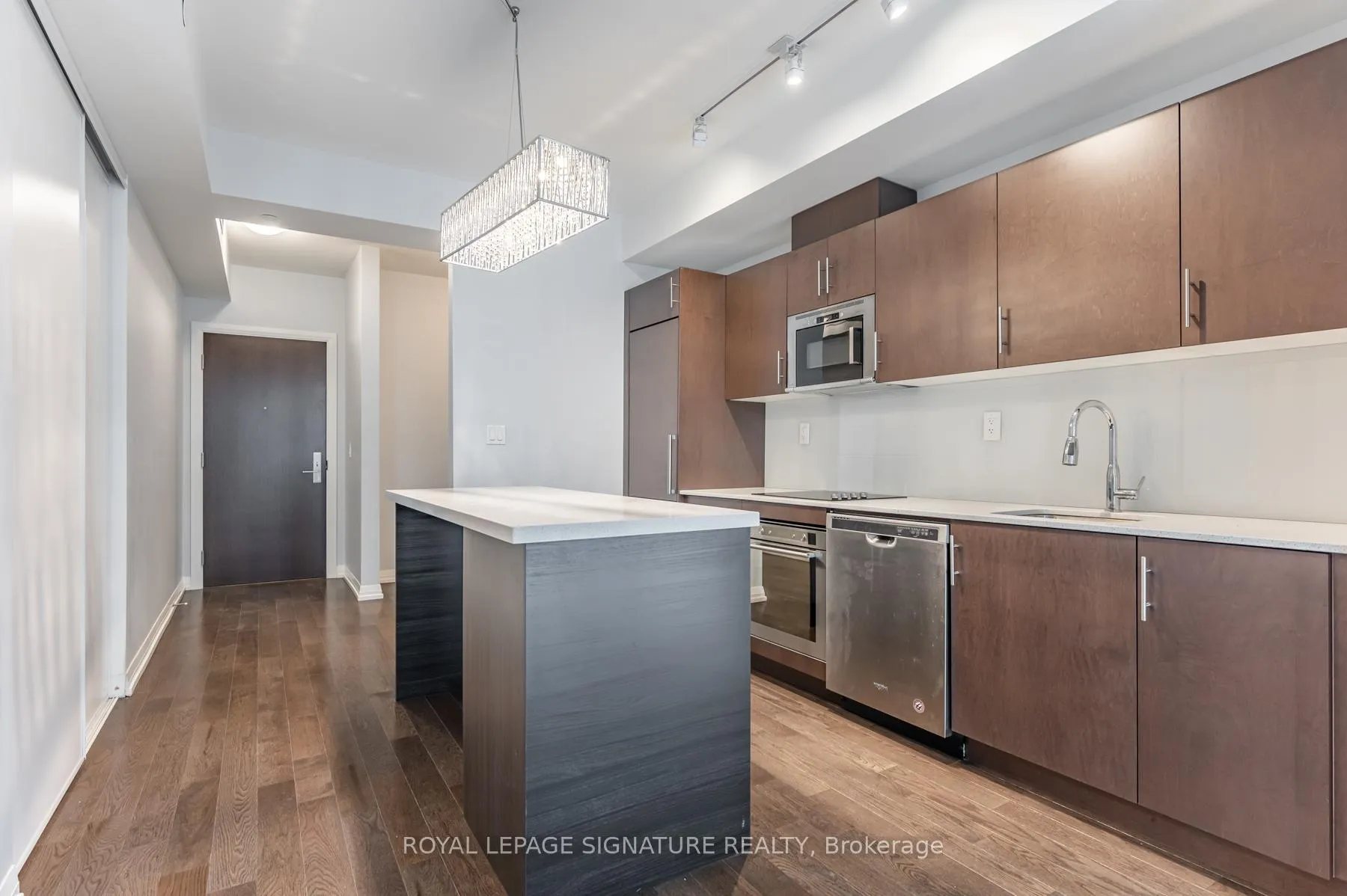 Photo 4 of Unit 1802, 460 Adelaide Street E, Toronto, Moss Park — HOMEH