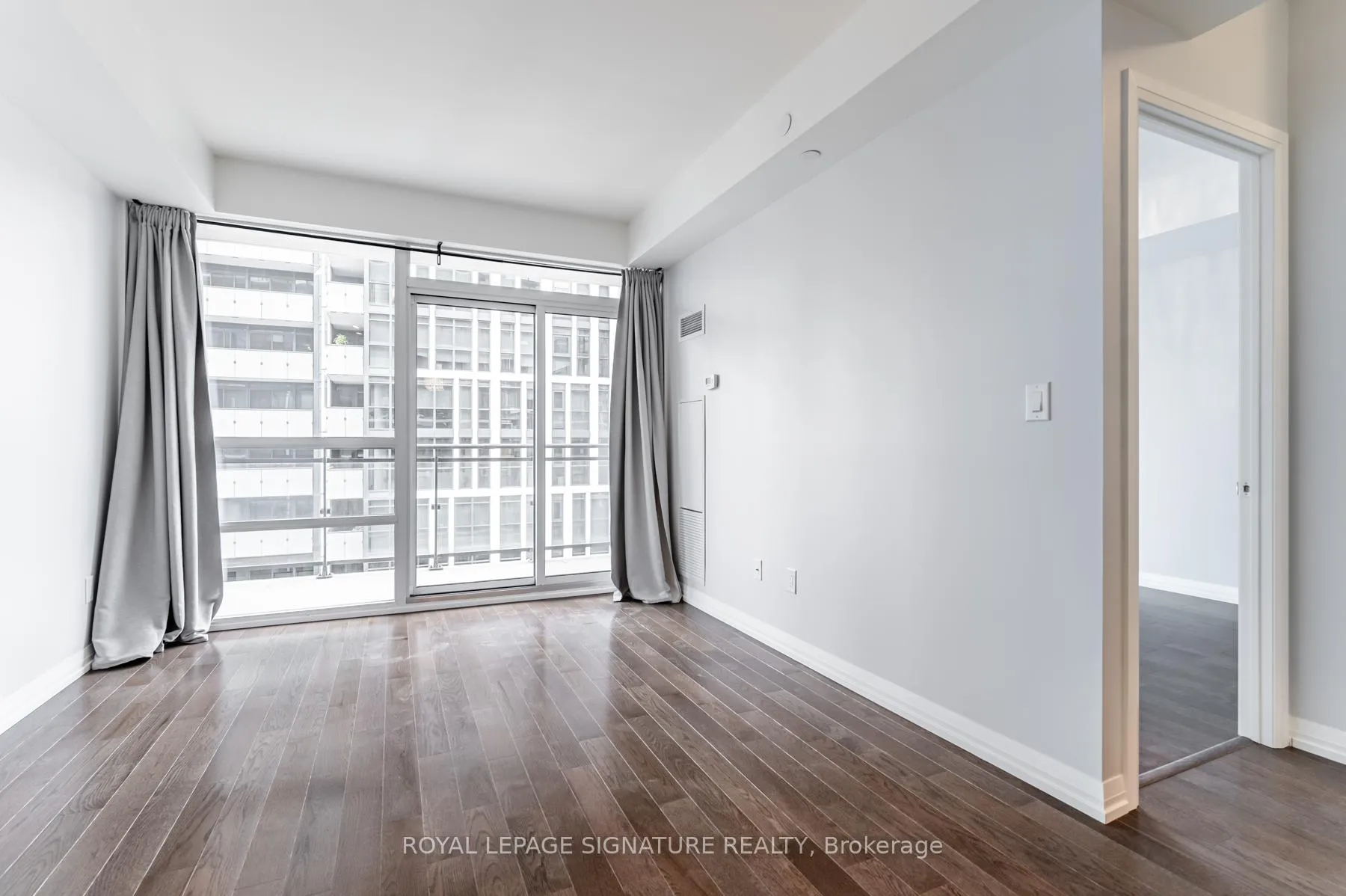 Photo 9 of Unit 1802, 460 Adelaide Street E, Toronto, Moss Park — HOMEH