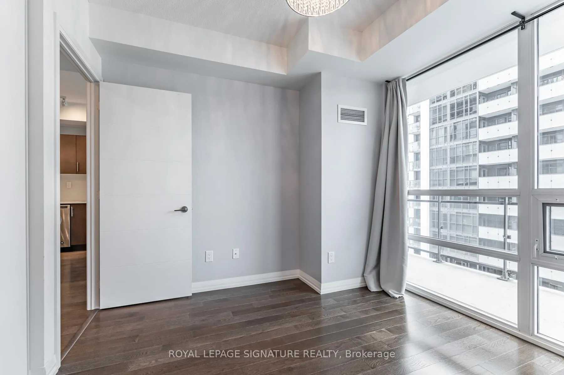Photo 18 of Unit 1802, 460 Adelaide Street E, Toronto, Moss Park — HOMEH