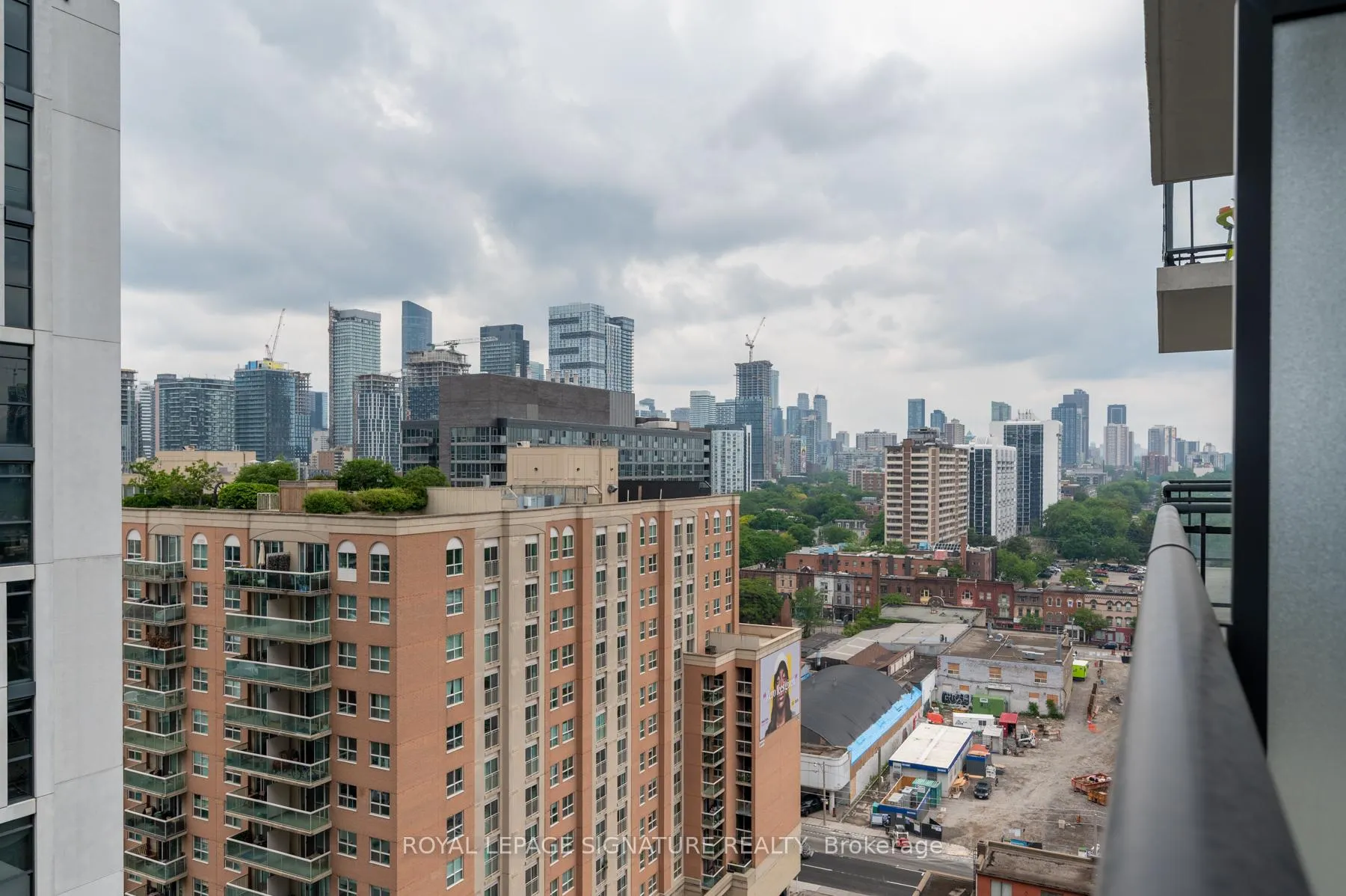 Photo 27 of Unit 1802, 460 Adelaide Street E, Toronto, Moss Park — HOMEH
