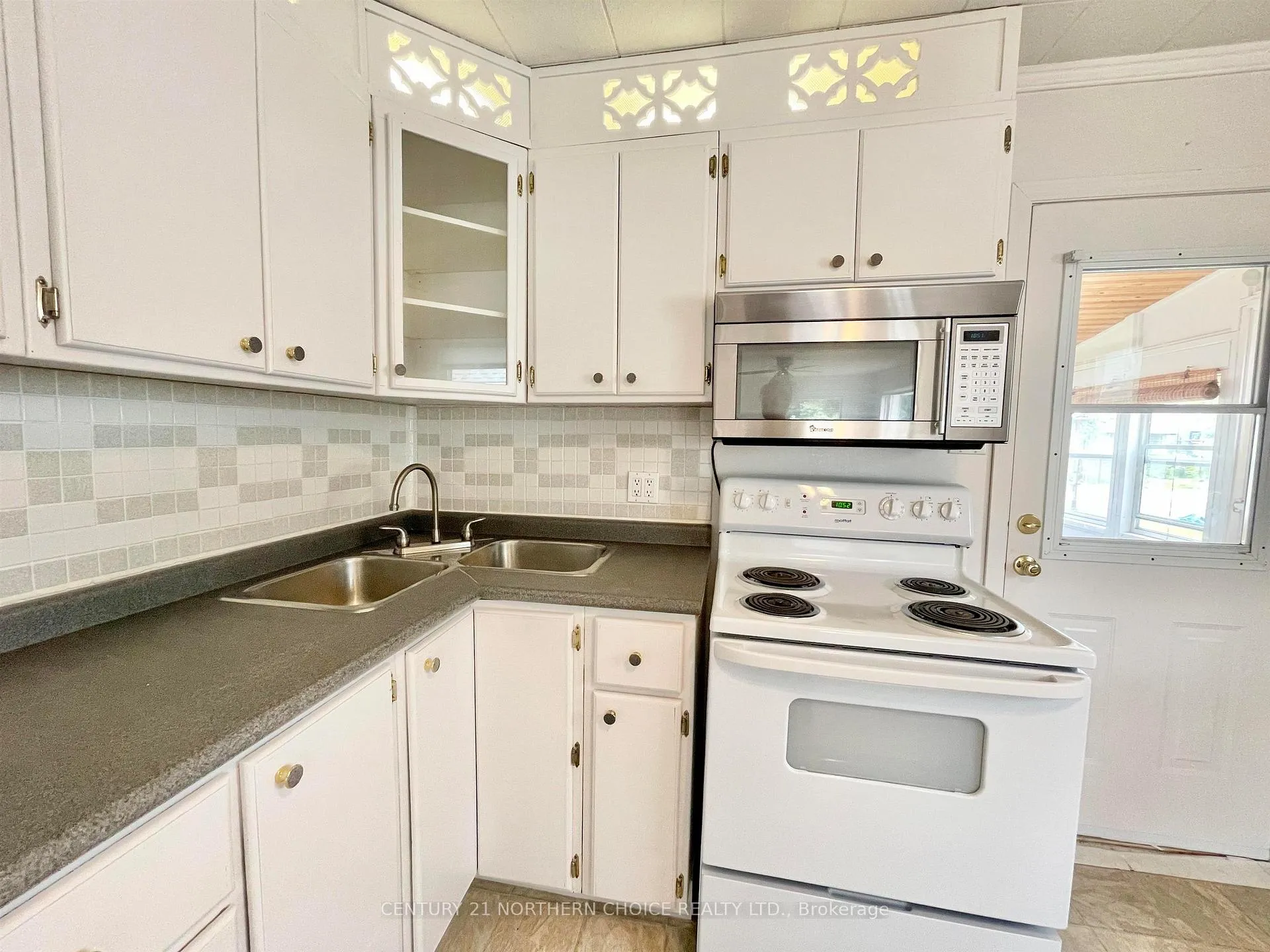Photo 4 of 25 Casimir Avenue, Dryden, Downtown — HOMEH