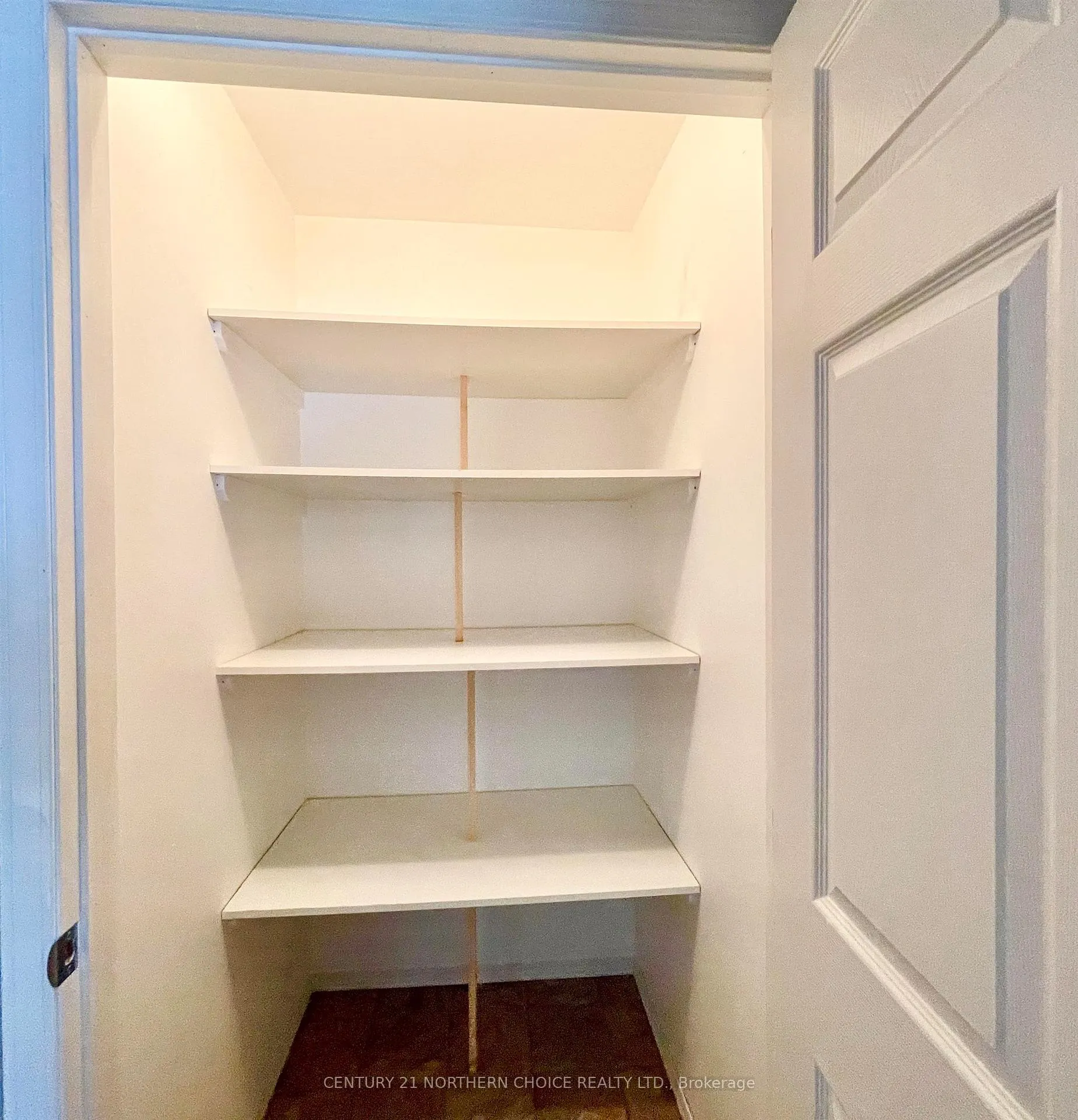 Photo 5 of 25 Casimir Avenue, Dryden, Downtown — HOMEH