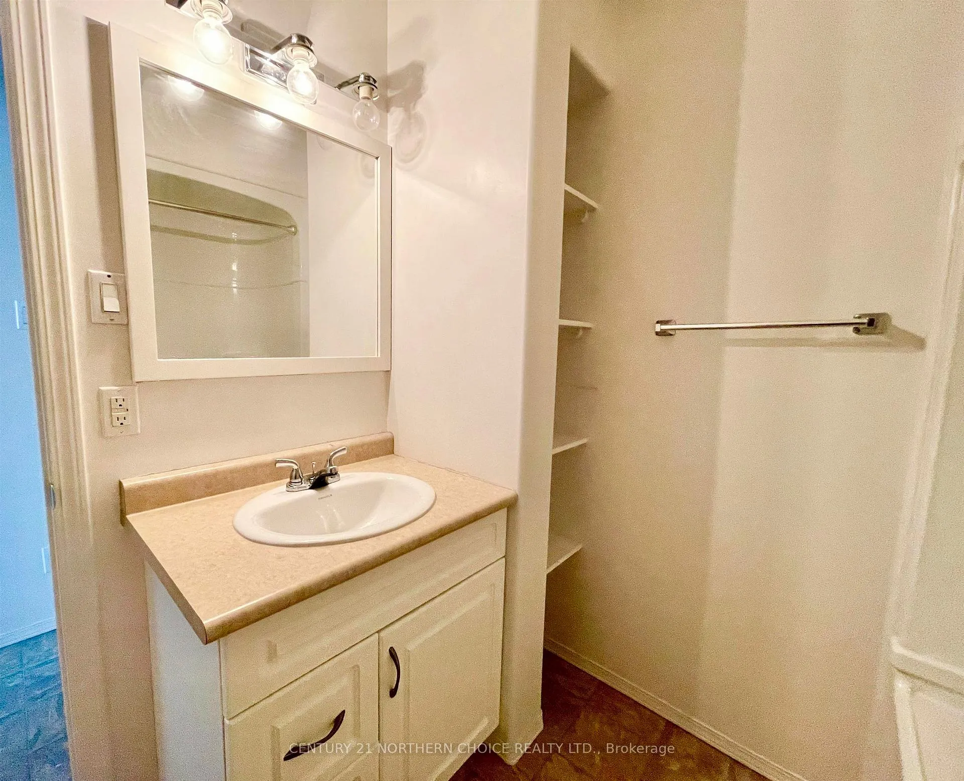 Photo 12 of 25 Casimir Avenue, Dryden, Downtown — HOMEH