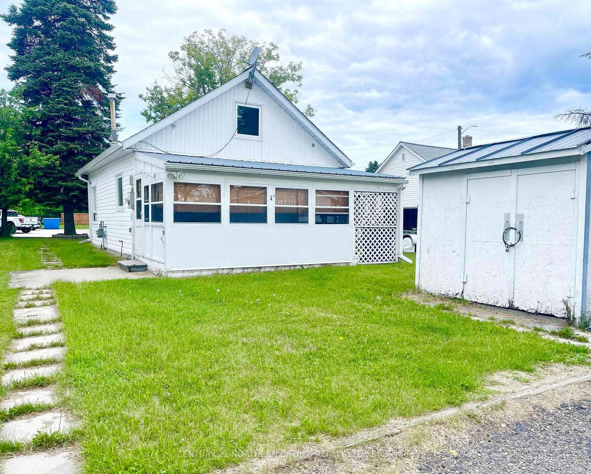 Photo 39 of 25 Casimir Avenue, Dryden, Downtown — HOMEH