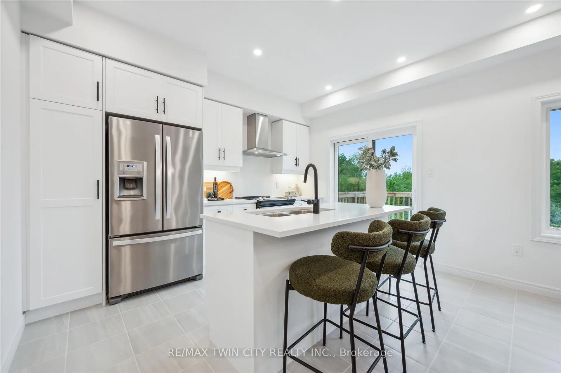 Photo 9 of 2 Sora Lane, Guelph, Grange Road — HOMEH