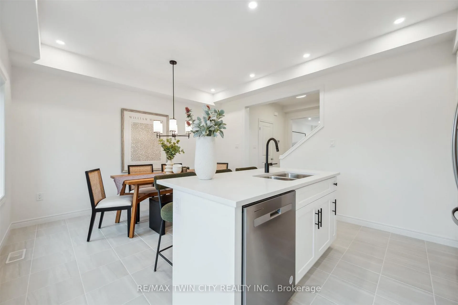 Photo 11 of 2 Sora Lane, Guelph, Grange Road — HOMEH