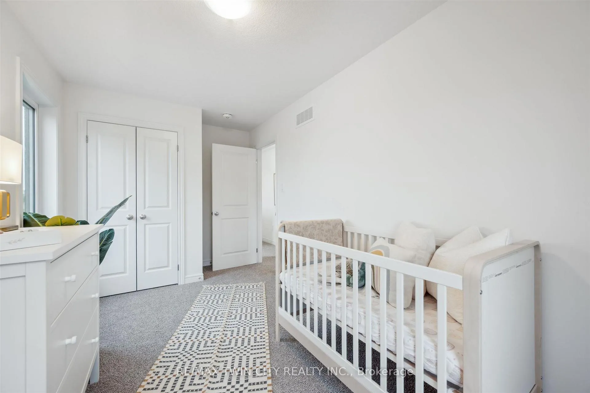 Photo 17 of 2 Sora Lane, Guelph, Grange Road — HOMEH