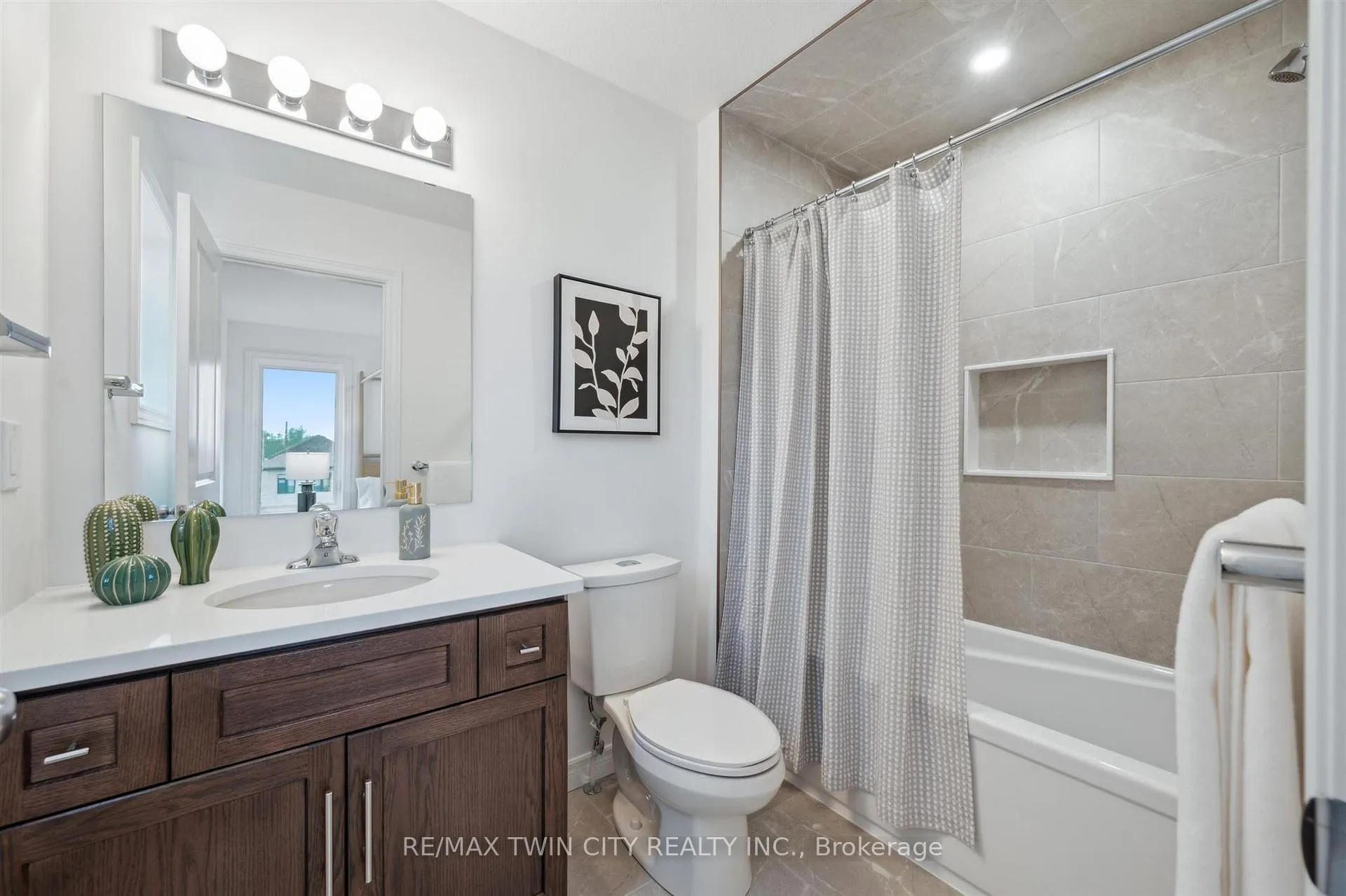 Photo 23 of 2 Sora Lane, Guelph, Grange Road — HOMEH