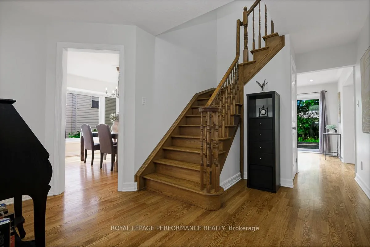 Photo 4 of 1595 Champneuf Drive, Ottawa, Chateauneuf — HOMEH