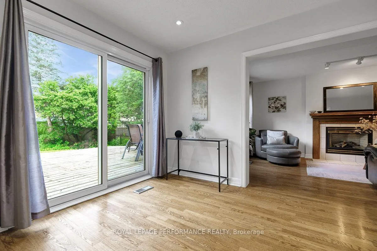 Photo 17 of 1595 Champneuf Drive, Ottawa, Chateauneuf — HOMEH