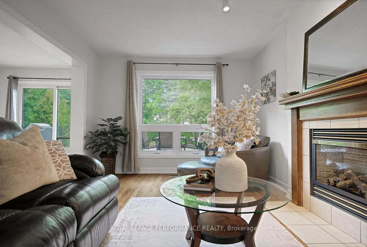 Photo 18 of 1595 Champneuf Drive, Ottawa, Chateauneuf — HOMEH