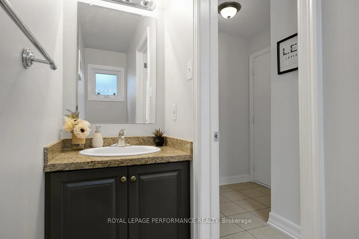 Photo 21 of 1595 Champneuf Drive, Ottawa, Chateauneuf — HOMEH