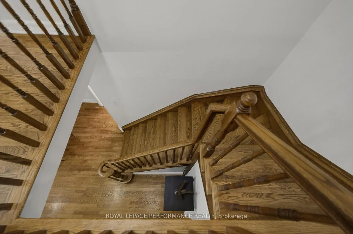 Photo 22 of 1595 Champneuf Drive, Ottawa, Chateauneuf — HOMEH
