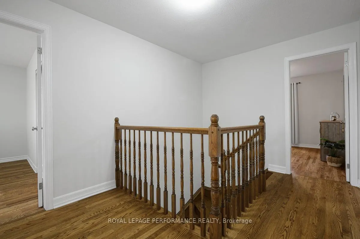 Photo 23 of 1595 Champneuf Drive, Ottawa, Chateauneuf — HOMEH