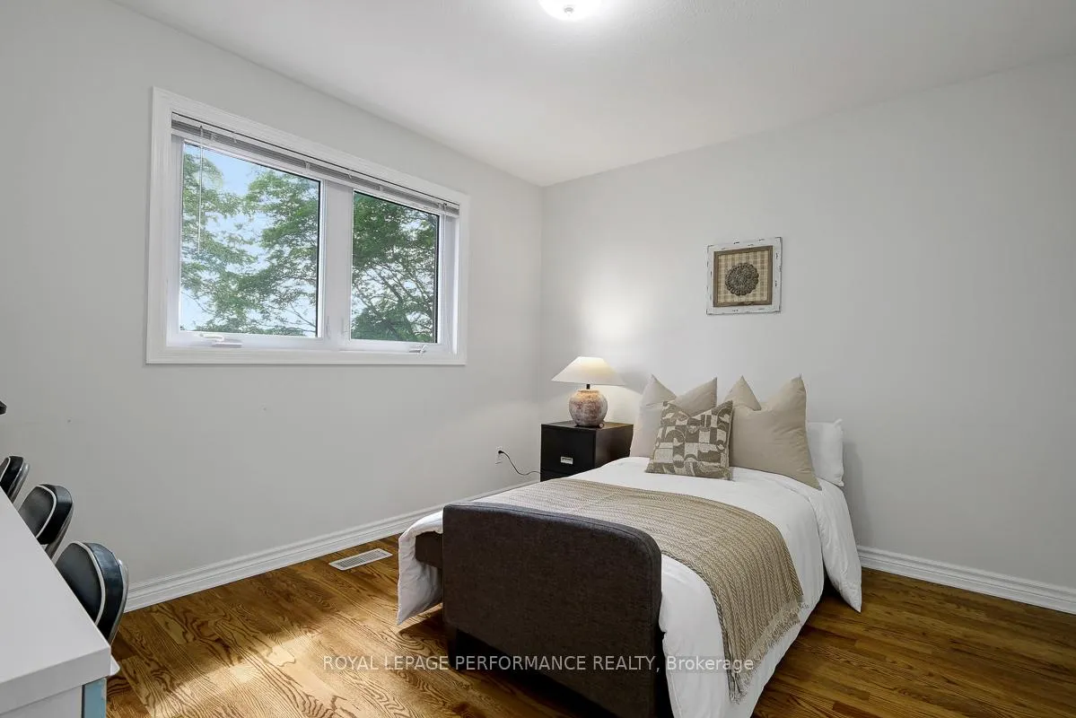Photo 29 of 1595 Champneuf Drive, Ottawa, Chateauneuf — HOMEH