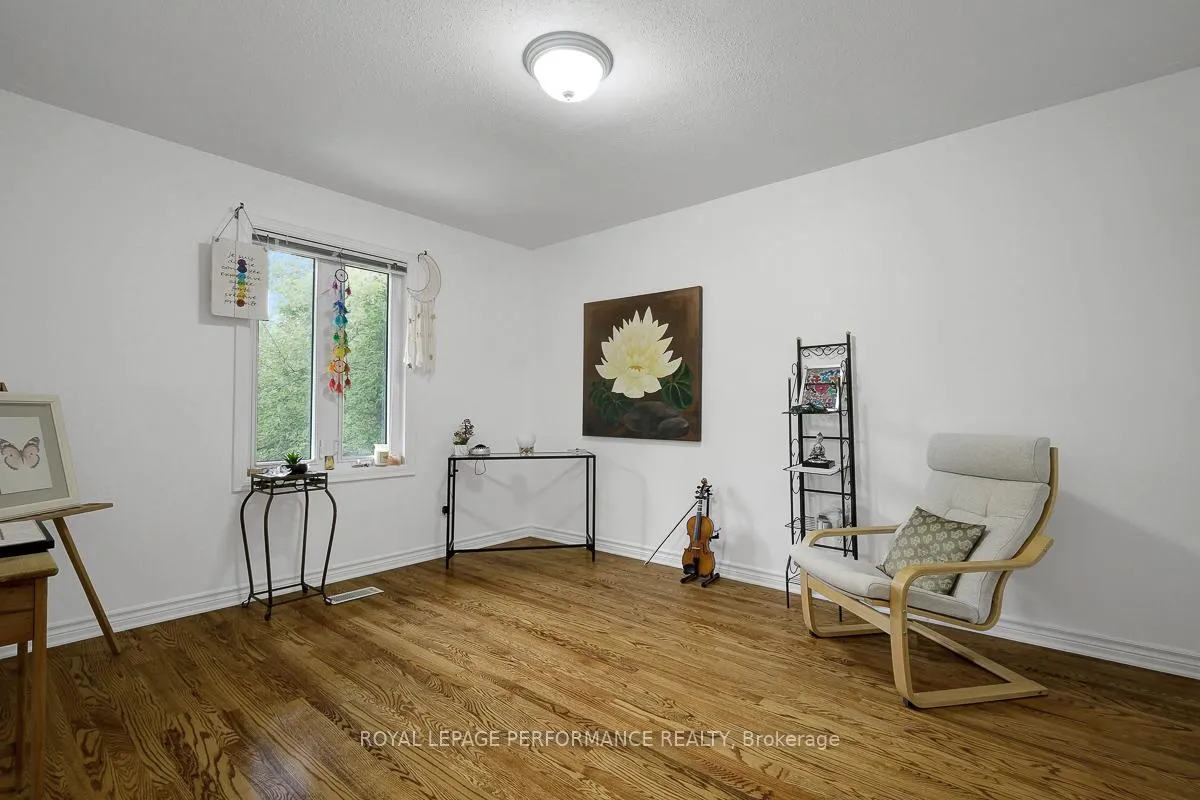 Photo 30 of 1595 Champneuf Drive, Ottawa, Chateauneuf — HOMEH