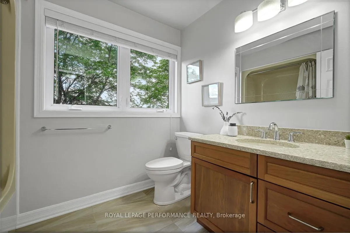 Photo 31 of 1595 Champneuf Drive, Ottawa, Chateauneuf — HOMEH