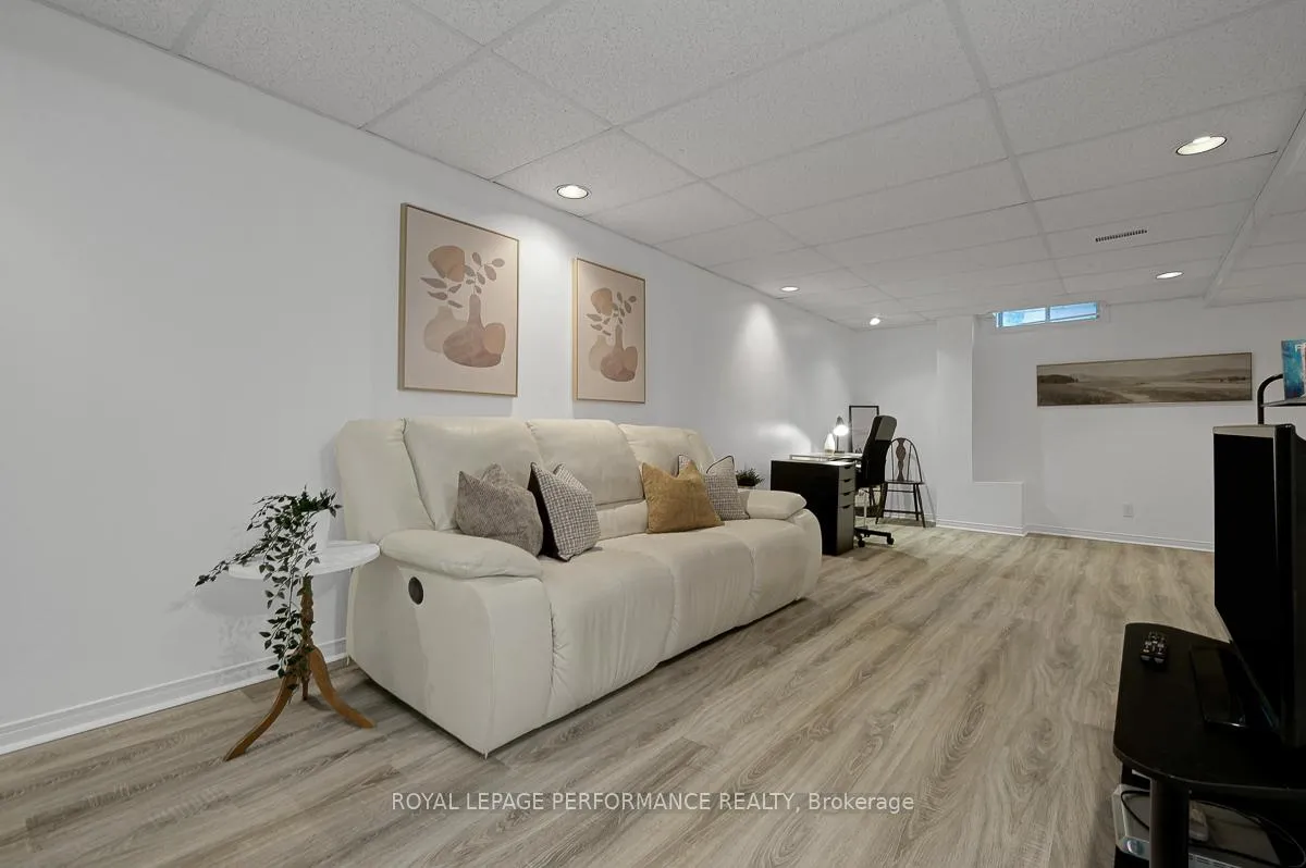 Photo 35 of 1595 Champneuf Drive, Ottawa, Chateauneuf — HOMEH