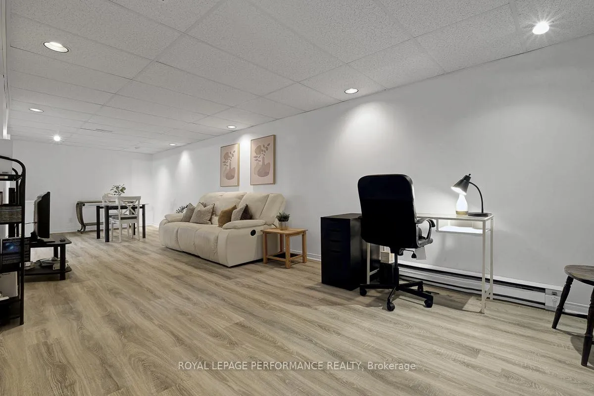 Photo 36 of 1595 Champneuf Drive, Ottawa, Chateauneuf — HOMEH