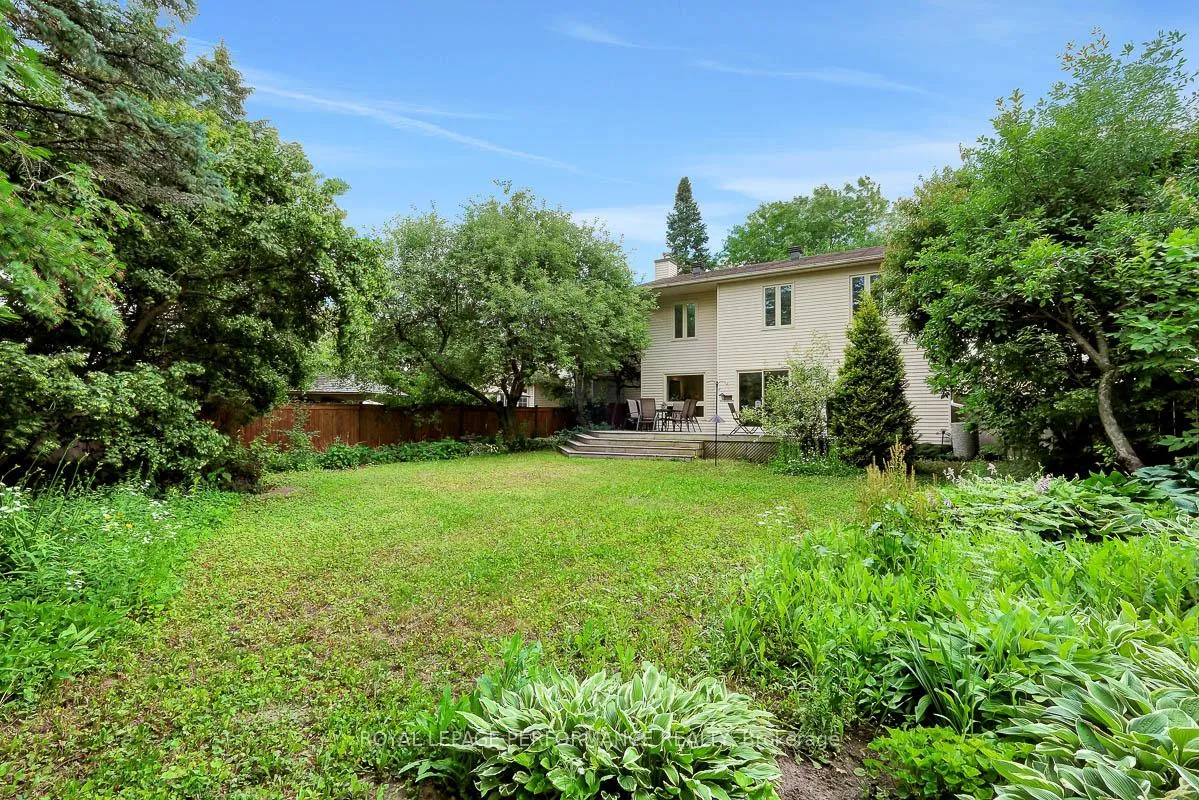 Photo 46 of 1595 Champneuf Drive, Ottawa, Chateauneuf — HOMEH
