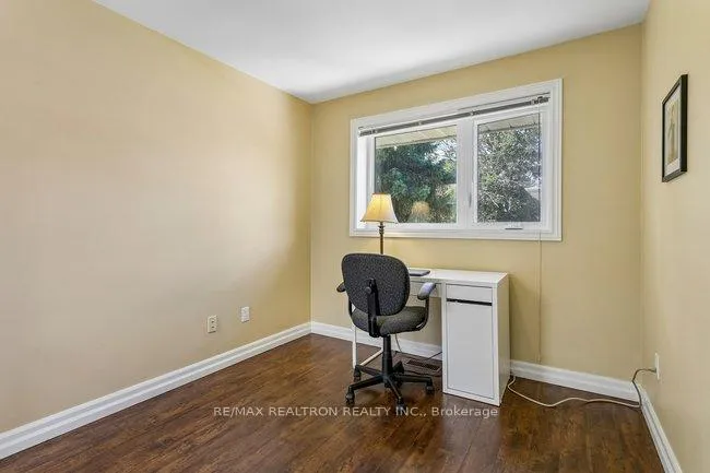 Photo 33 of 27 Elfindale Crescent, North York, Henry Farm — HOMEH