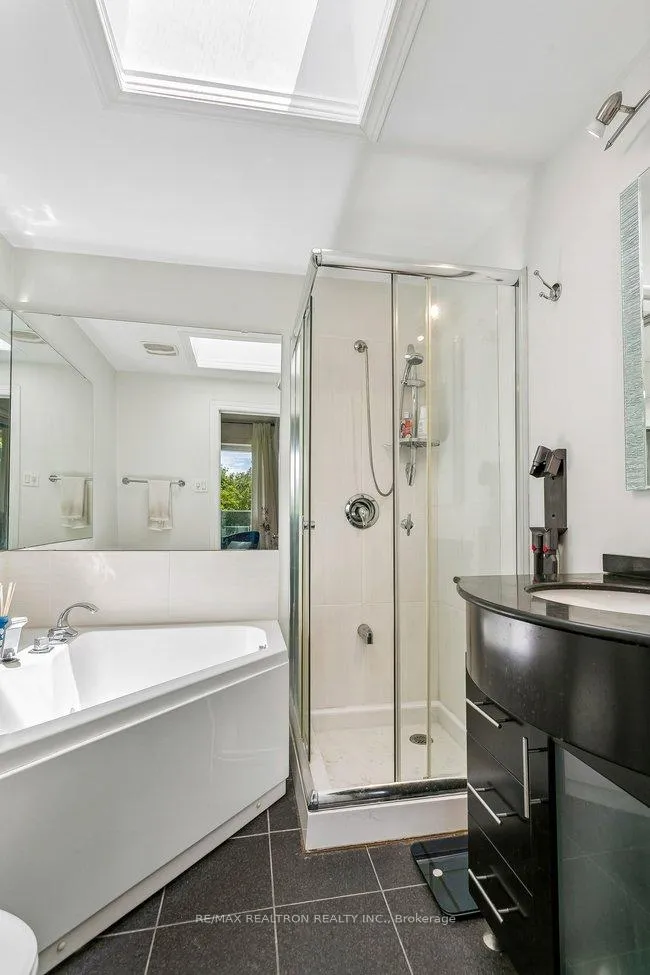 Photo 37 of 27 Elfindale Crescent, North York, Henry Farm — HOMEH