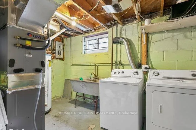 Photo 46 of 27 Elfindale Crescent, North York, Henry Farm — HOMEH