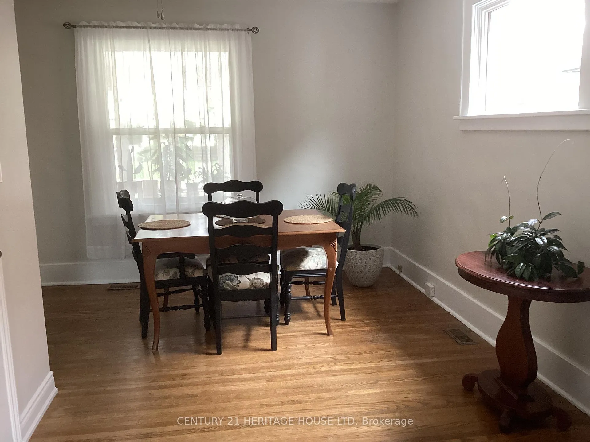 Photo 7 of 43 Hemlock Street, St. Thomas — HOMEH