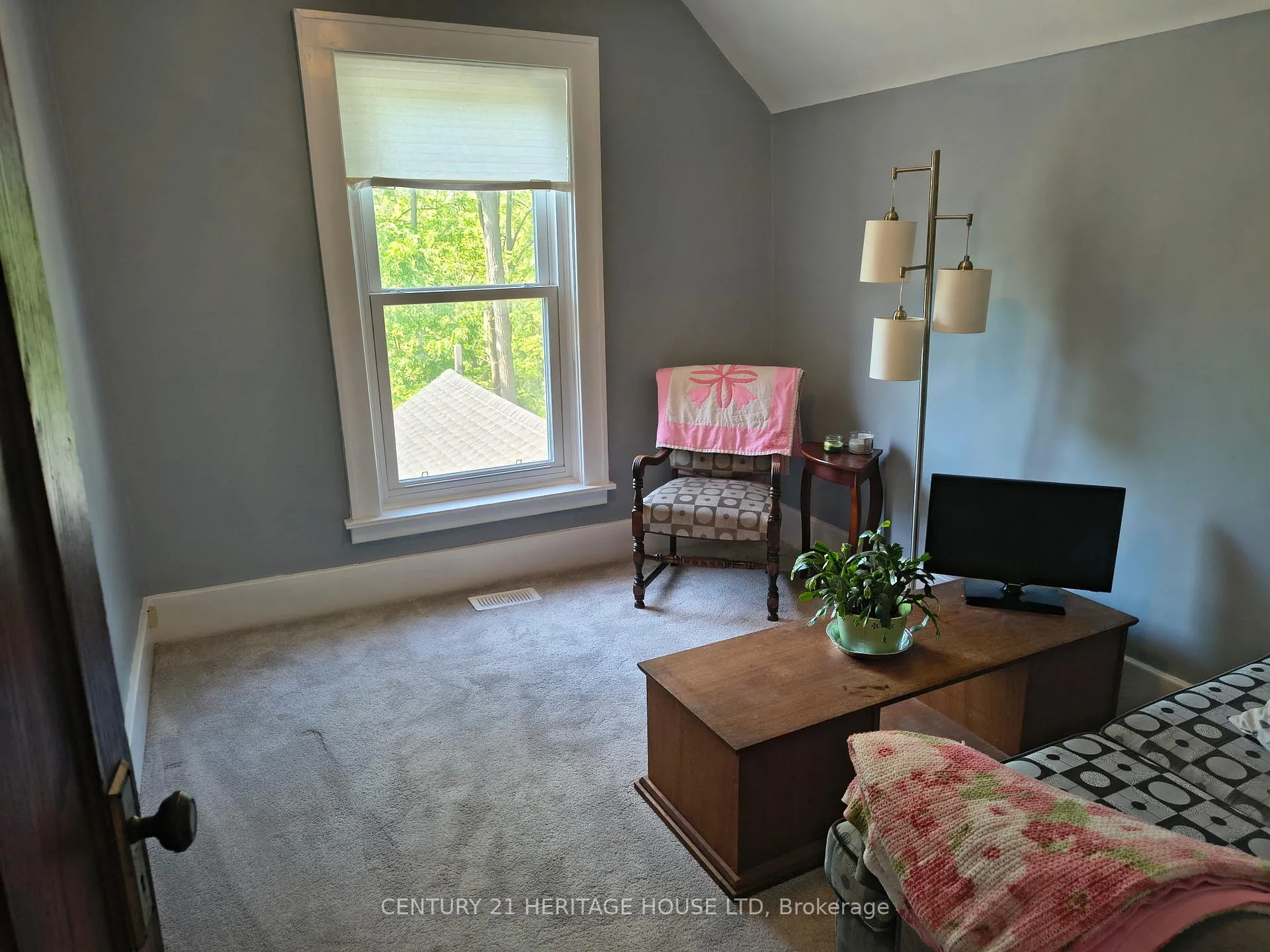 Photo 11 of 43 Hemlock Street, St. Thomas — HOMEH