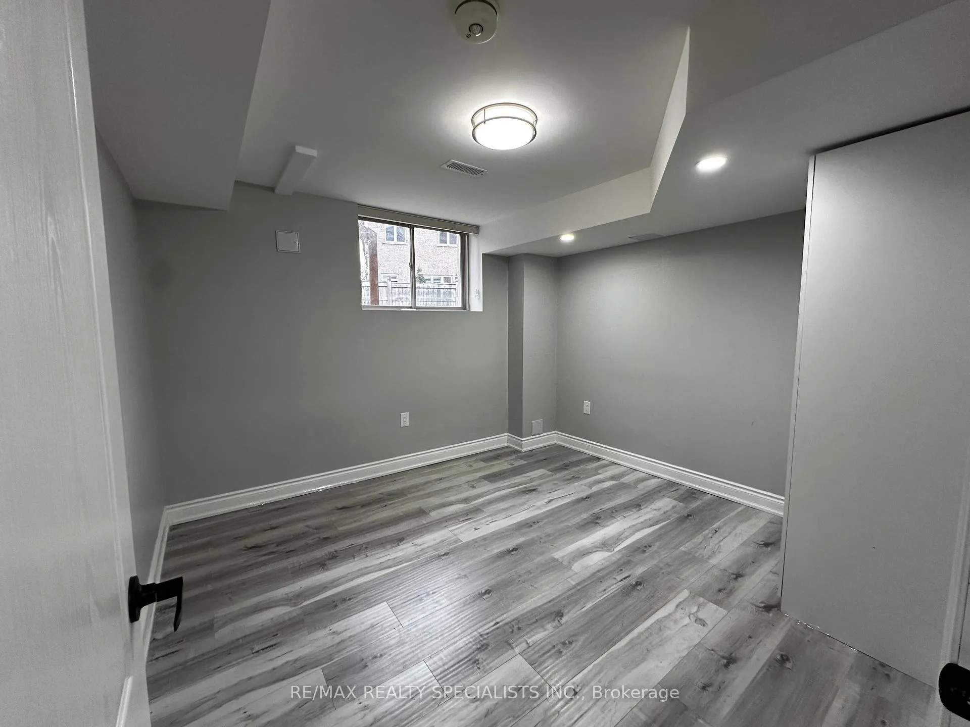 Photo 5 of Unit BSMT, 14 Hashmi Place, Brampton, Credit Valley — HOMEH